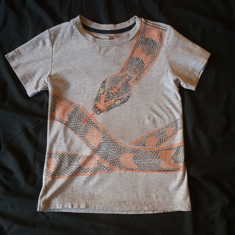 Used Tea Collection Graphic Tee